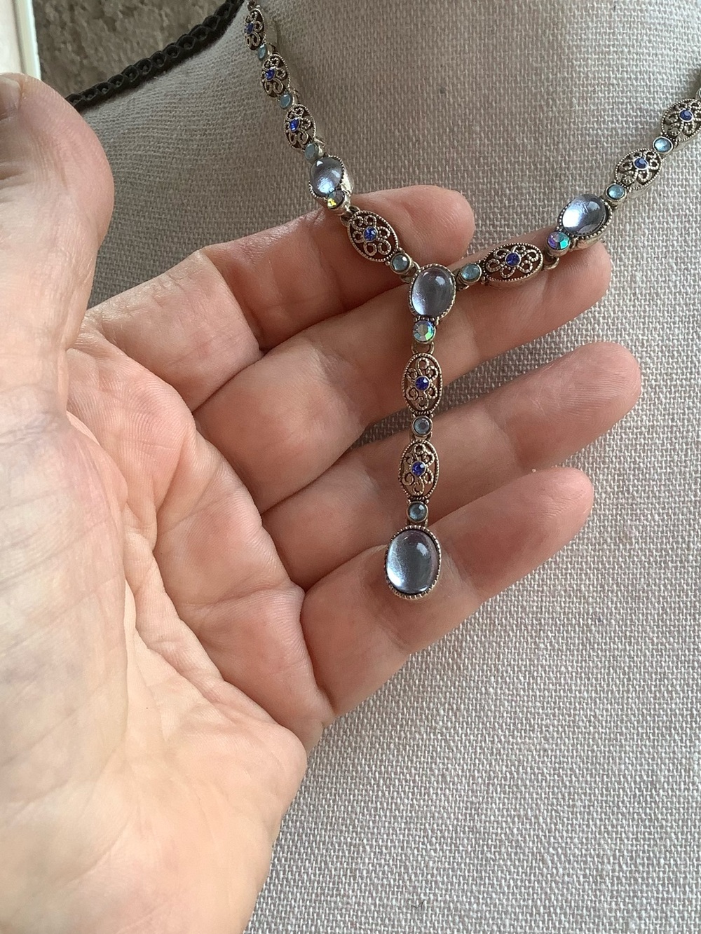 Vintage AVON adjustable blue Lariat Necklace - Picture 6 of 6